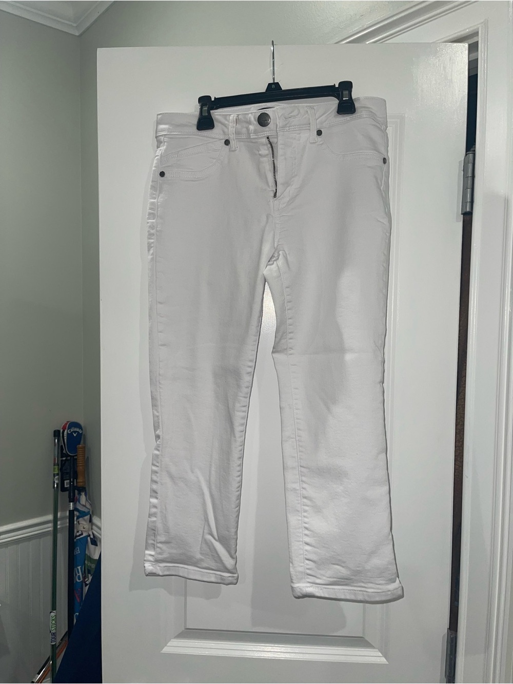 1822 Denim White Ankle Crop Jeans